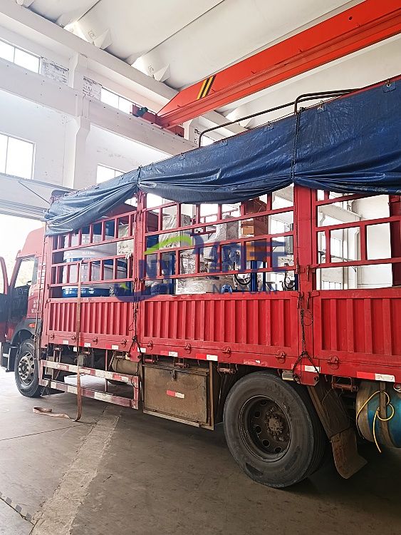 發(fā)往浙江大學(xué)實(shí)驗(yàn)室項(xiàng)目的水處理設(shè)備